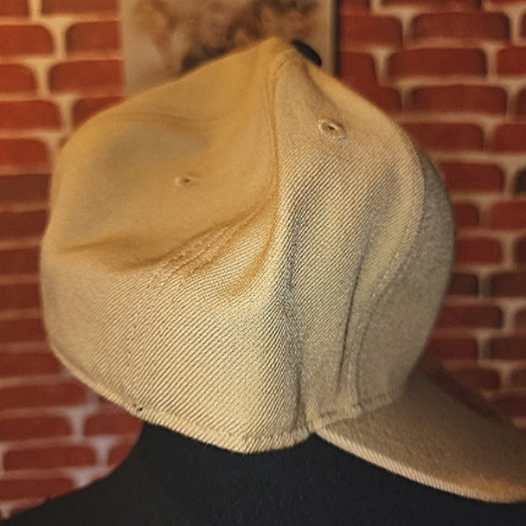 🧨🎇 New Orleans Saints NFL Gold and Black Mitchell&Ness cap, 7 3/8" 🎇🧨 - Picture 2 of 7